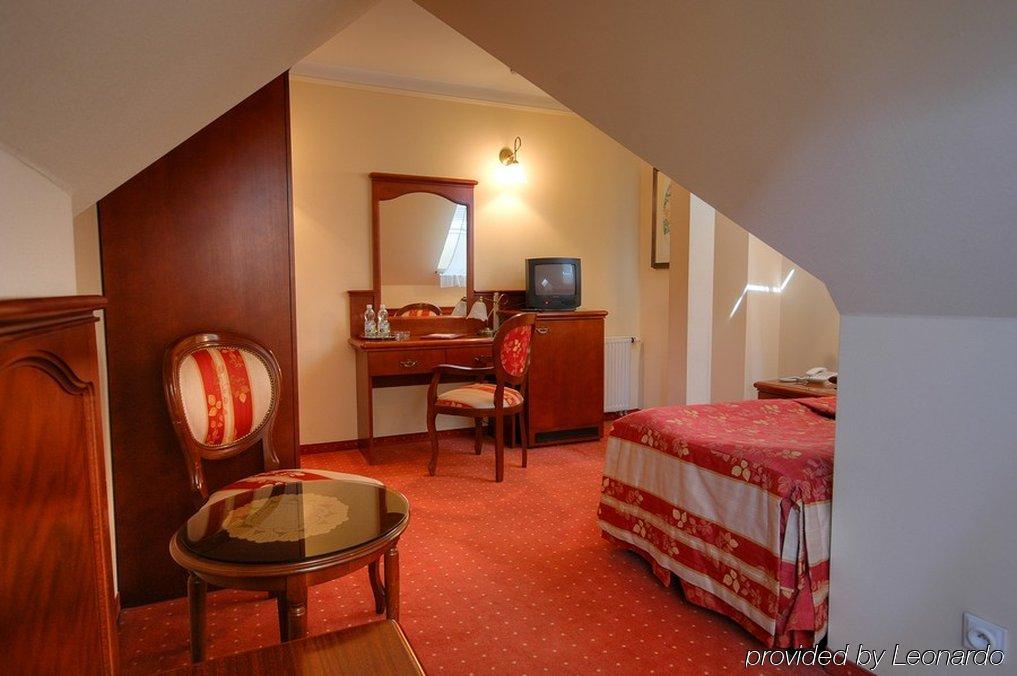 Villa Royal Ostrów Wielkopolski Quarto foto